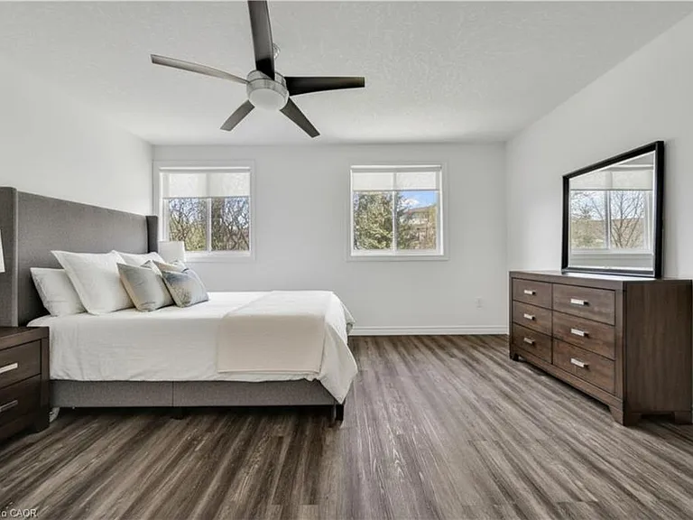 347 Keewatin Ave #MAIN LEVEL — Photo 11