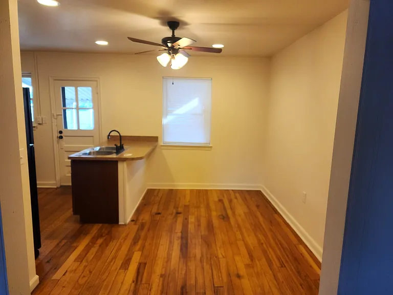 343 S Marshall St — Photo 3