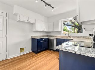 728 Milton St, Angleton, TX 77515