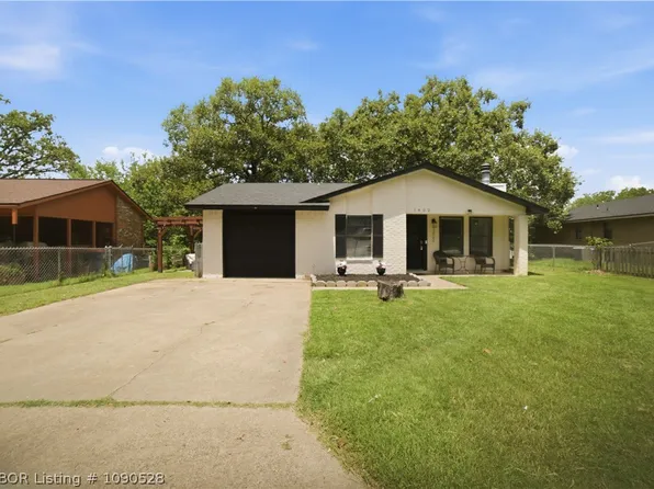 1402 N St, Barling, AR 72923
