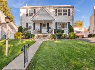 9-15 2nd St, Fair Lawn, NJ 07410