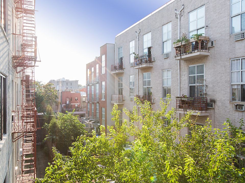 1st image of 165 Meserole St APT 36