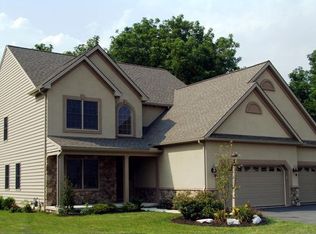 682 Jake Landis Rd, Lititz, PA 17543