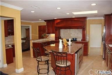 3rd image of 17521 Linda Ln