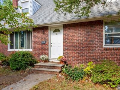137 Lindbergh Blvd, Teaneck, NJ, 07666