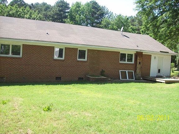 2nd image of 120 Walker St