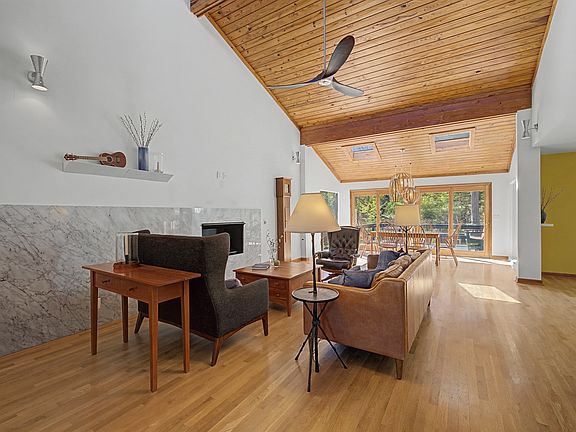 13th image of this home