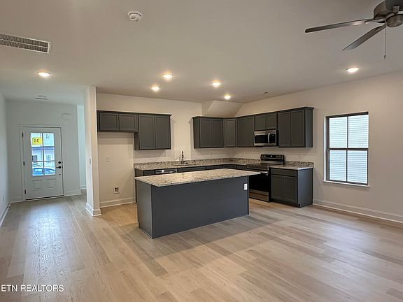 2nd image of 3430 Majestic Hills Way