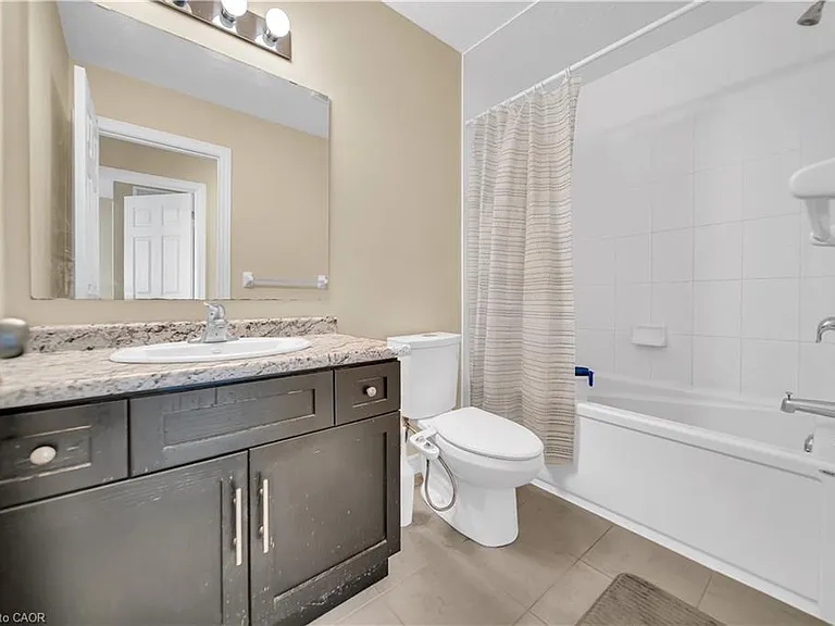 70 Willowrun Dr #G2 — Photo 24