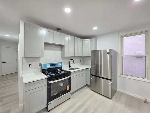 1748 70th St #1 Photo 1 1748 70th St #1 Photo 1