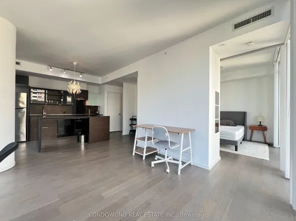 75 Saint Nicholas St #908, Toronto, ON M4Y 0A5