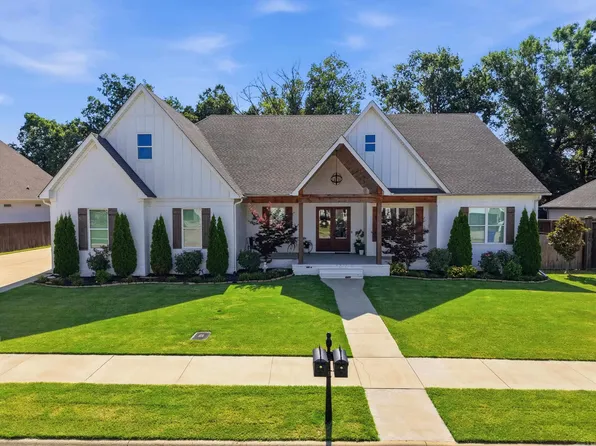 1700 Winterbrook Dr, Conway, AR 72034
