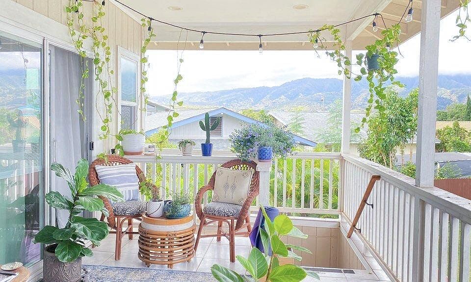Beautiful covered patio area that leads to main entry and also has a glass sliding door leading to master bedroom on left.