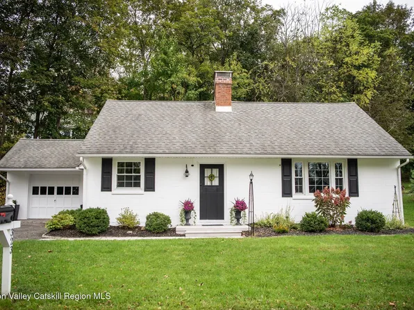 323 Hillside Avenue, Hurley, NY 12443