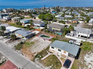 161 Hibiscus Dr, Fort Myers Beach, FL 33931