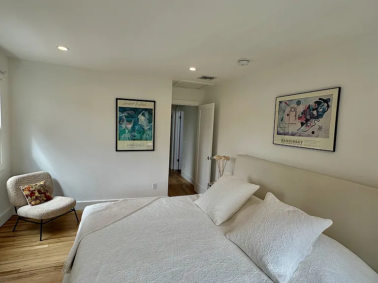81 Lee Ave — Photo 19