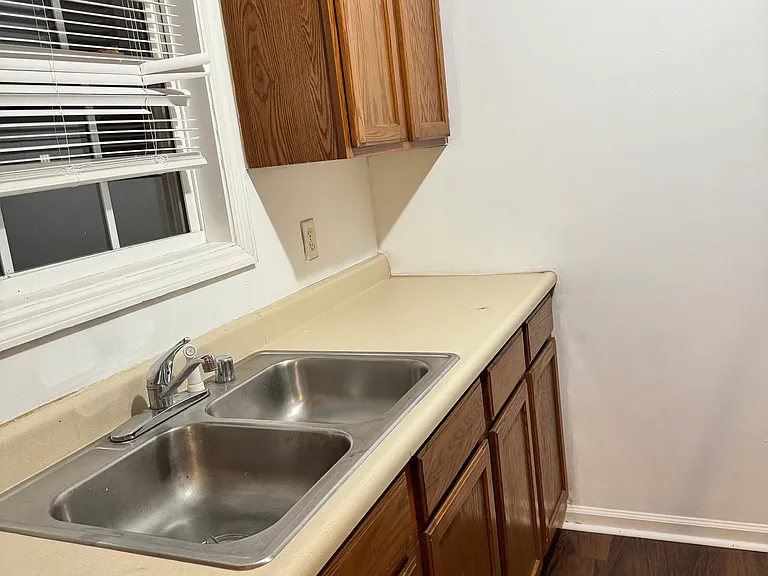 1003 Whipporwill Dr #C — Photo 4