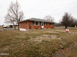 601 Cote Sans Dessein Rd, Fulton, MO 65251