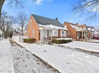 3850 Harding St, Dearborn, MI 48124