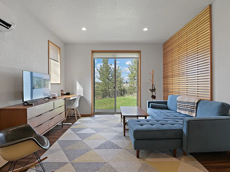 2336 W 1st Ave — Photo 114