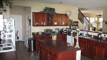 5th image of 6930 S Pearl Dr