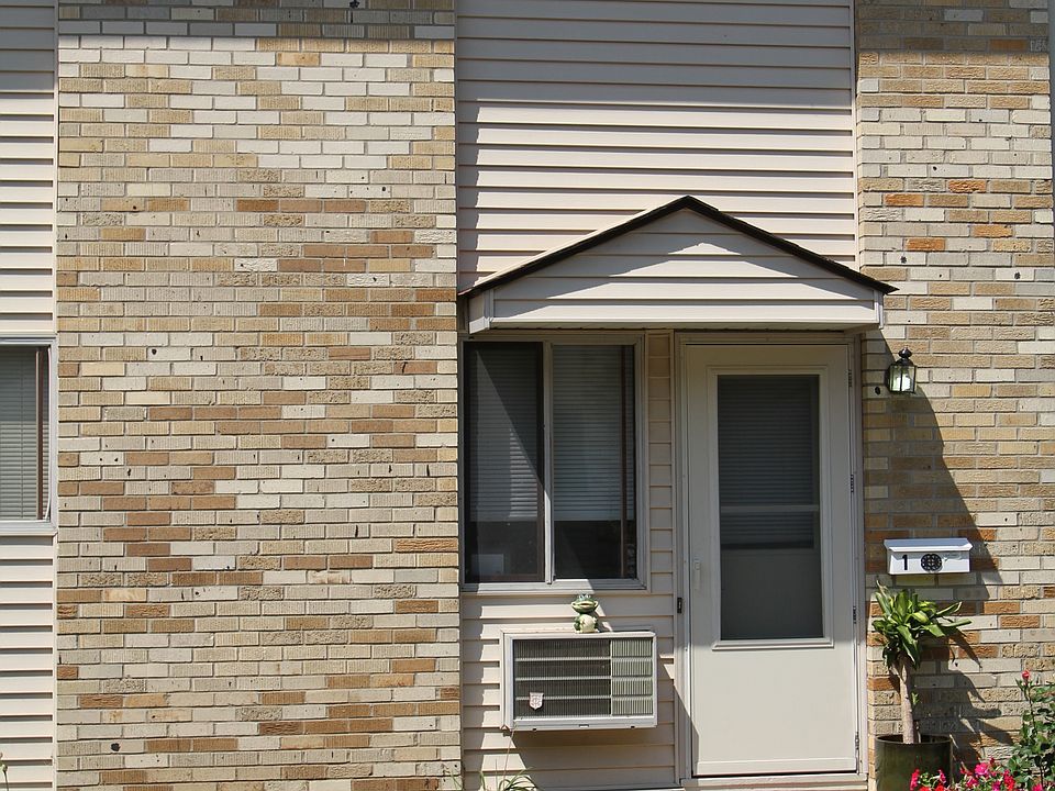 2 Private Entrances to Each Townhouse