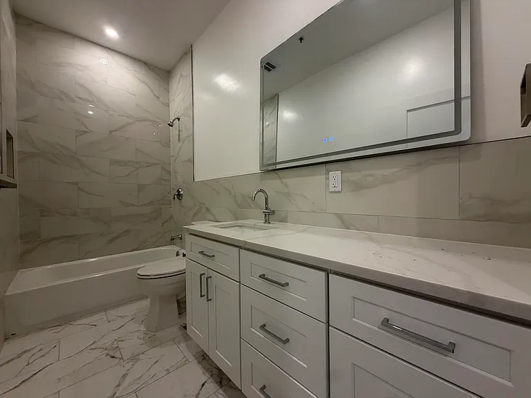 1221 New York Ave #4 — Photo 23