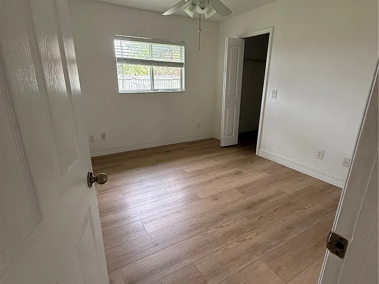 1125 SE 35th St — Photo 5