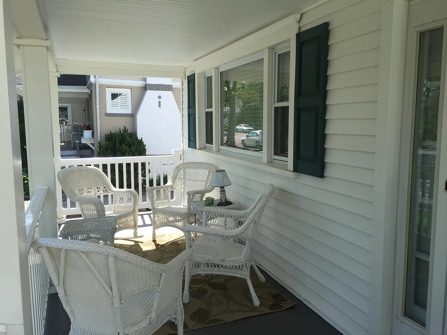 3 bed, 877 sqft, $2,600 — Photo 3