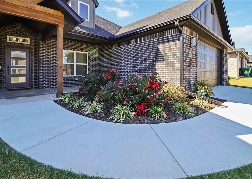 1st image of 1431 Sessile Oak Way