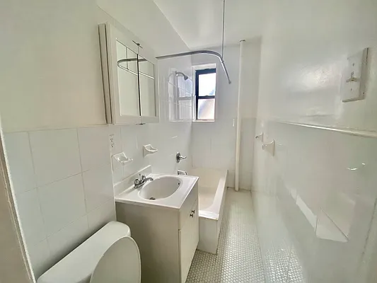 Rented by ERN Flats | media 10