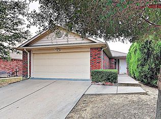 3014 Casa Bella Dr, Arlington, TX 76010