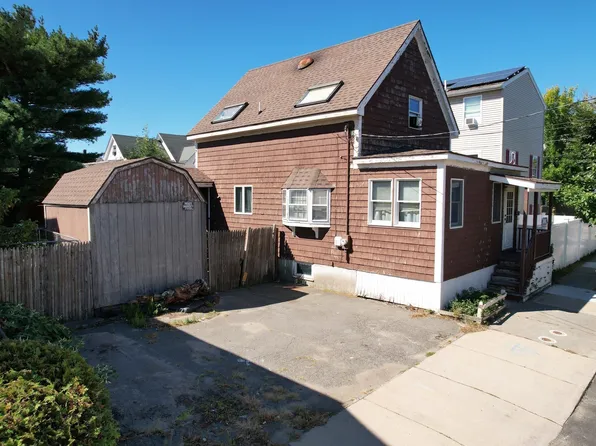 75 Light St, Lynn, MA 01905