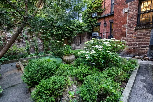 248 W 73rd St #1G Photo 1