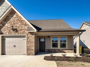 164 Sunset Cove Dr #49-B, Rossville, GA 30741