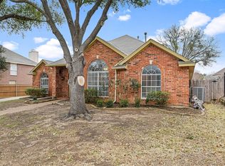 7936 Arlie Ln, North Richland Hills, TX 76182