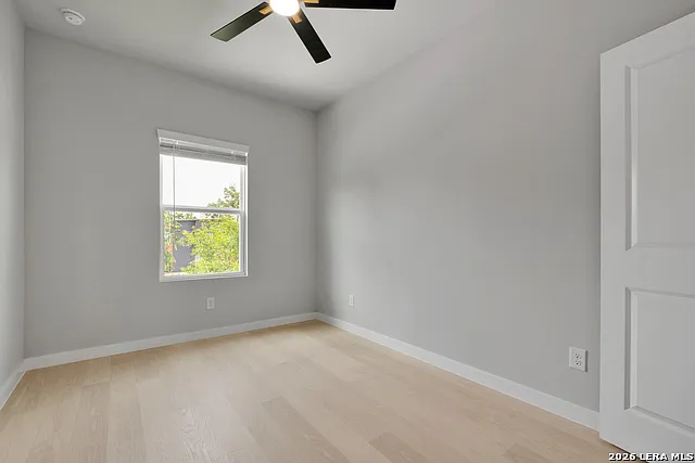 521 Dakota St #101 — Photo 12
