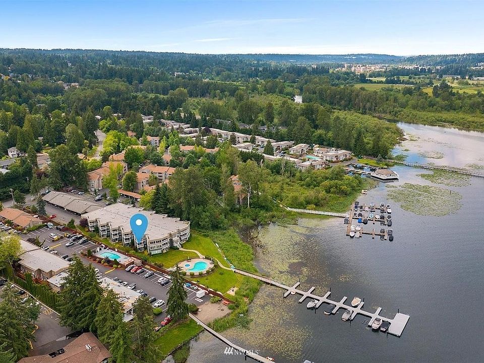 1st image of 4214 W Lake Sammamish Pkwy NE #2