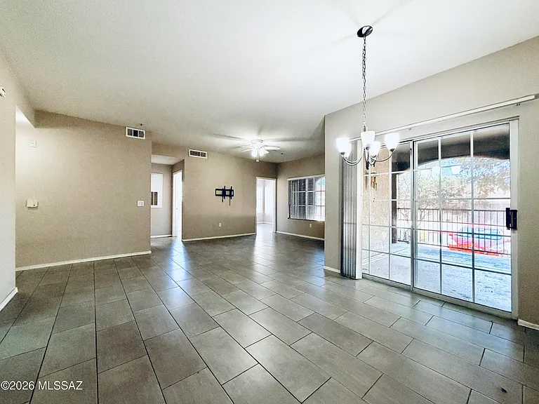1500 E Pusch Wilderness Dr #17101 — Photo 4
