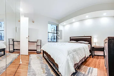 Rented by R New York