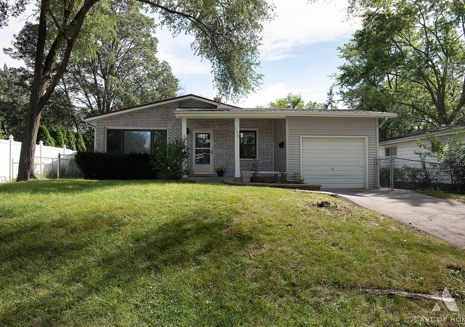 3 bed, 1130 sqft, $3,900 — Photo 1