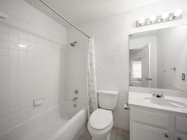 1812 Ingleside Dr — Photo 15