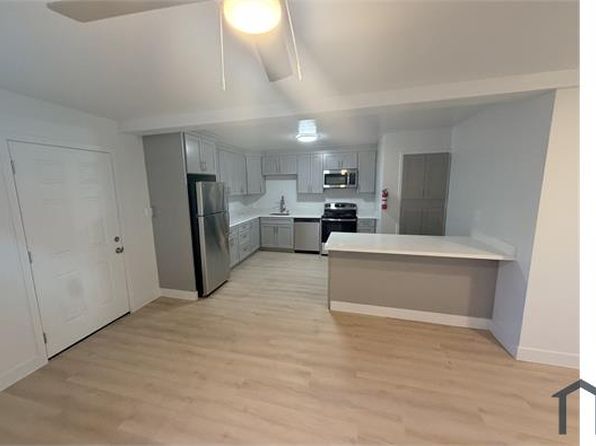 587 105th Ave #8