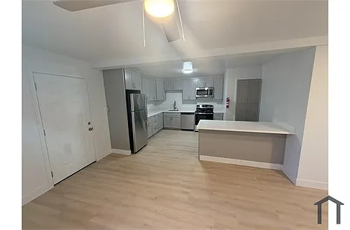 587 105th Ave #8 Photo 1