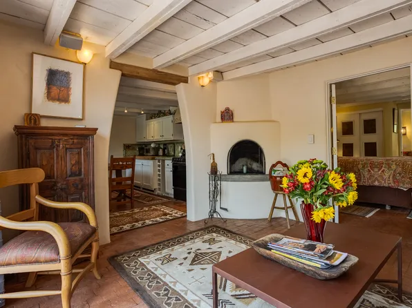 4201 Rio Grande Blvd NW #B, Albuquerque, NM 87107