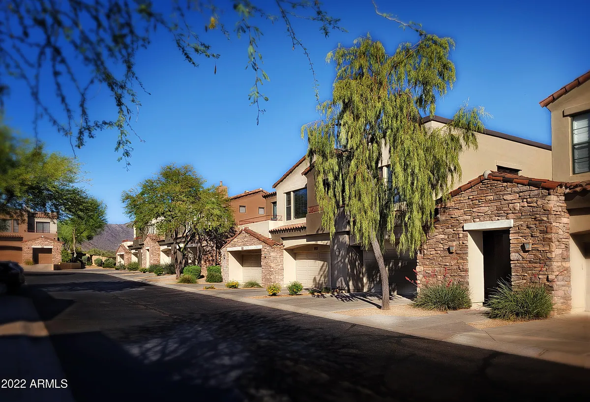 Building Photo - 19550 N Grayhawk Dr #2073