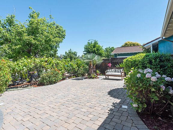 3rd image of 1310 Weathersfield Way