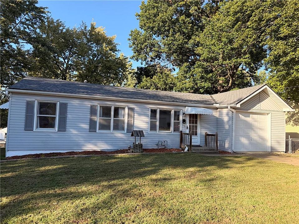 1st image of 504 W 38th St N