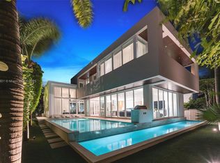 4433 N Bay Rd, Miami Beach, FL 33140