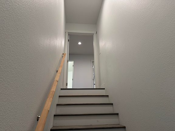 3rd image of 3650 NE Canterbury Cir #102